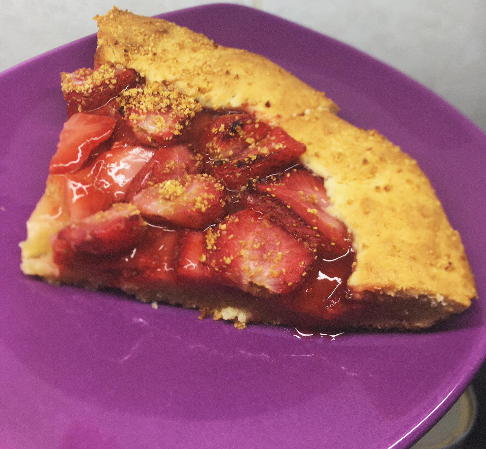 ÇİLEKLİ GALETTE